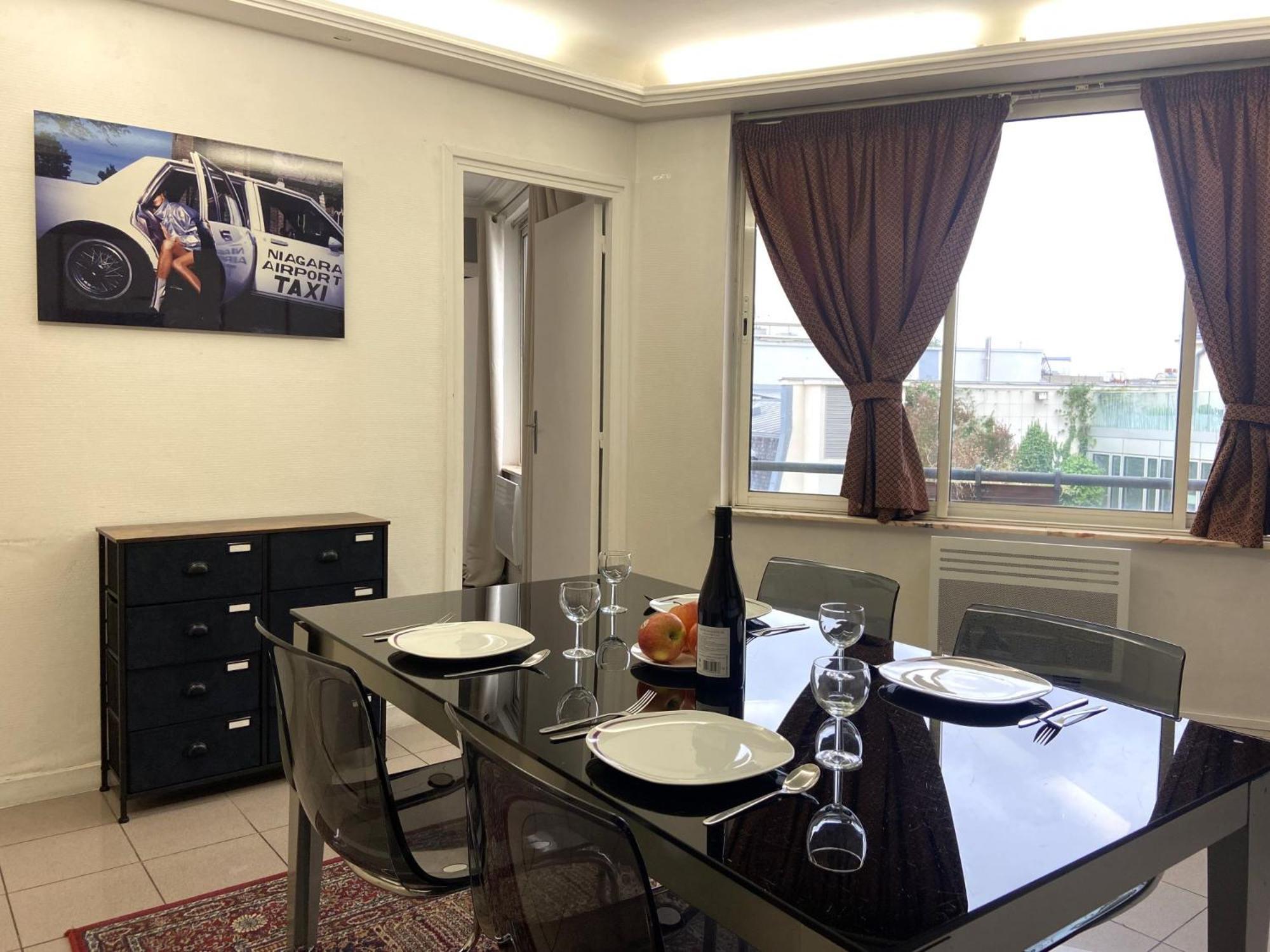 L'Appartement Des Champs Elysees Париж Екстериор снимка